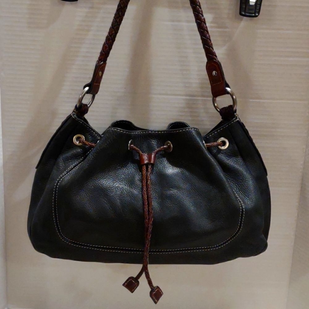 Vintage Fossil Leather Purse.    P1